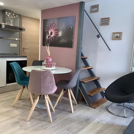 Apartmet N&n זאדאר